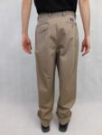 Υφασμάτινο παντελόνι με πιέτες NAUTICA Χρώματα: Μπεζ Διαστάσεις Μέσης: 86cm Υλικό: Βαμβάκι