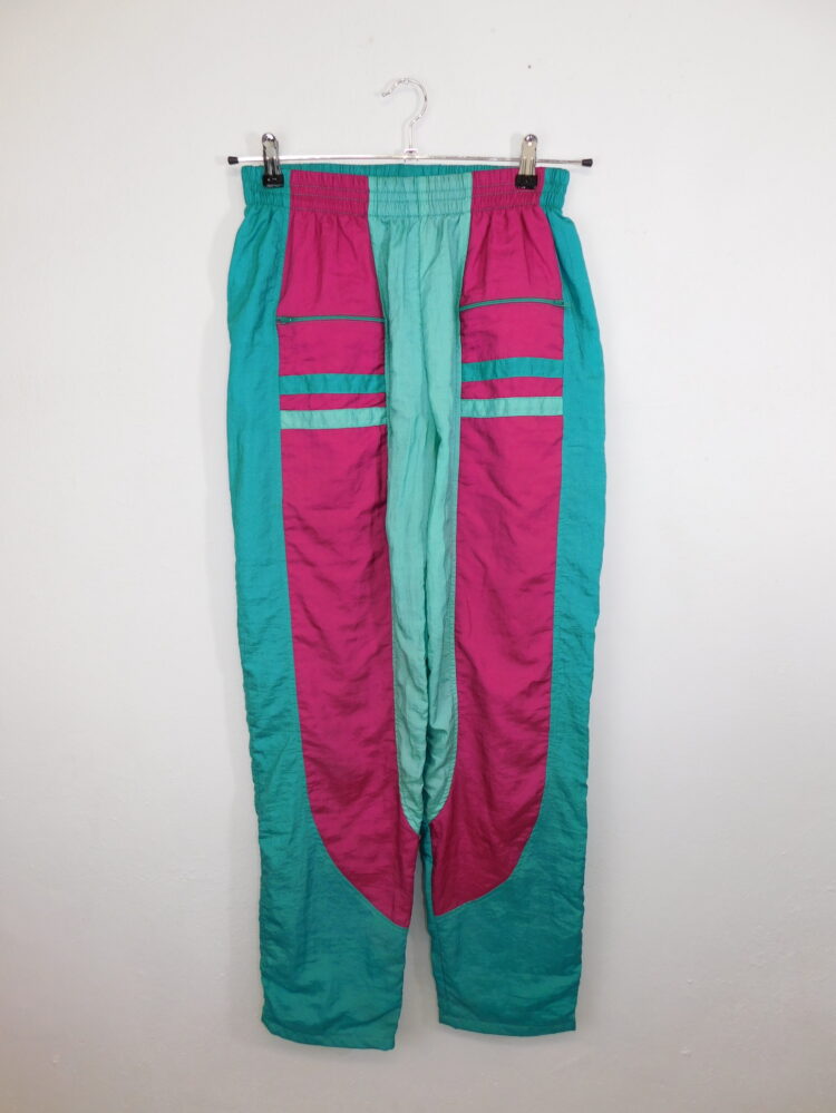 Vintage Αθλητική ζακέτα 1/3 φερμουάρ και φόρμα με λάστιχο (σετ)  Χρώματα: Μέντα, Φούξια Διαστάσεις Μέσης: (φόρμας) 66cm (14) Υλικό: Πολυεστέρας