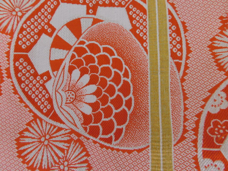 Vintage χειροποίητη ζώνη obi Χρώματα: Πορτοκαλί, Λευκό, Χρυσό Διαστάσεις: Μήκος: 320cm Πλάτος: 18cm Υλικό: Βισκόζη